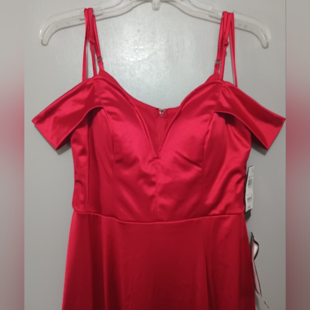 City Studio Strap Long Satin-like, Thigh slit Red  Dress/gown size 11